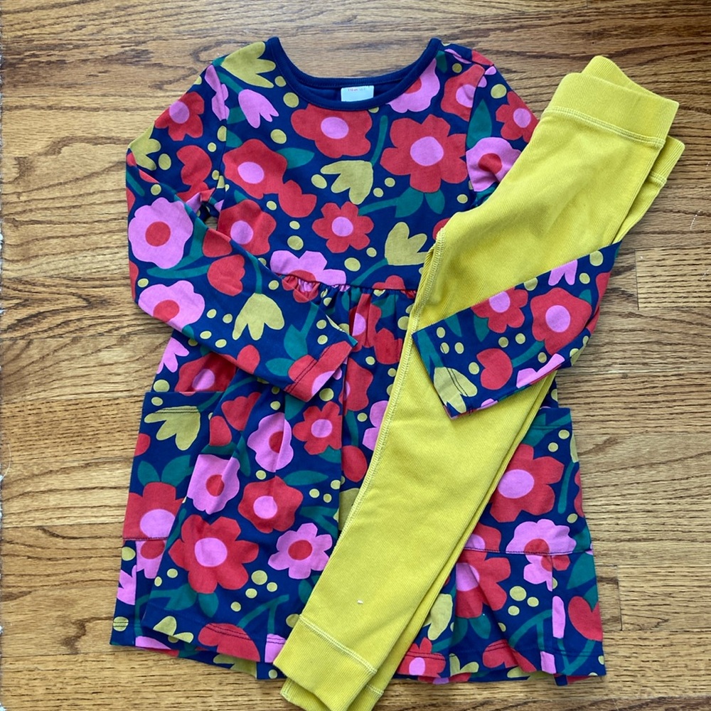 Never worn HA pocket dress and leggings